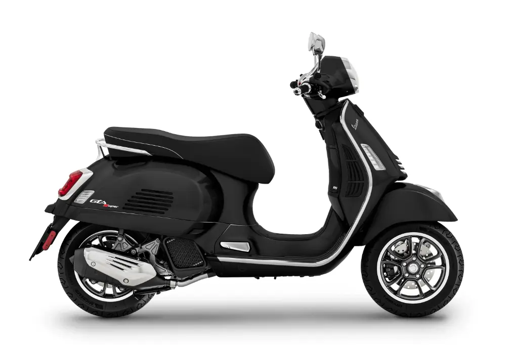 125cc - Vespa GTS Super E5